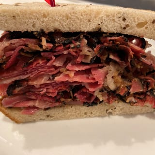 Hot New York Black Pastrami Sandwich