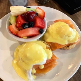 Salmon Benedict